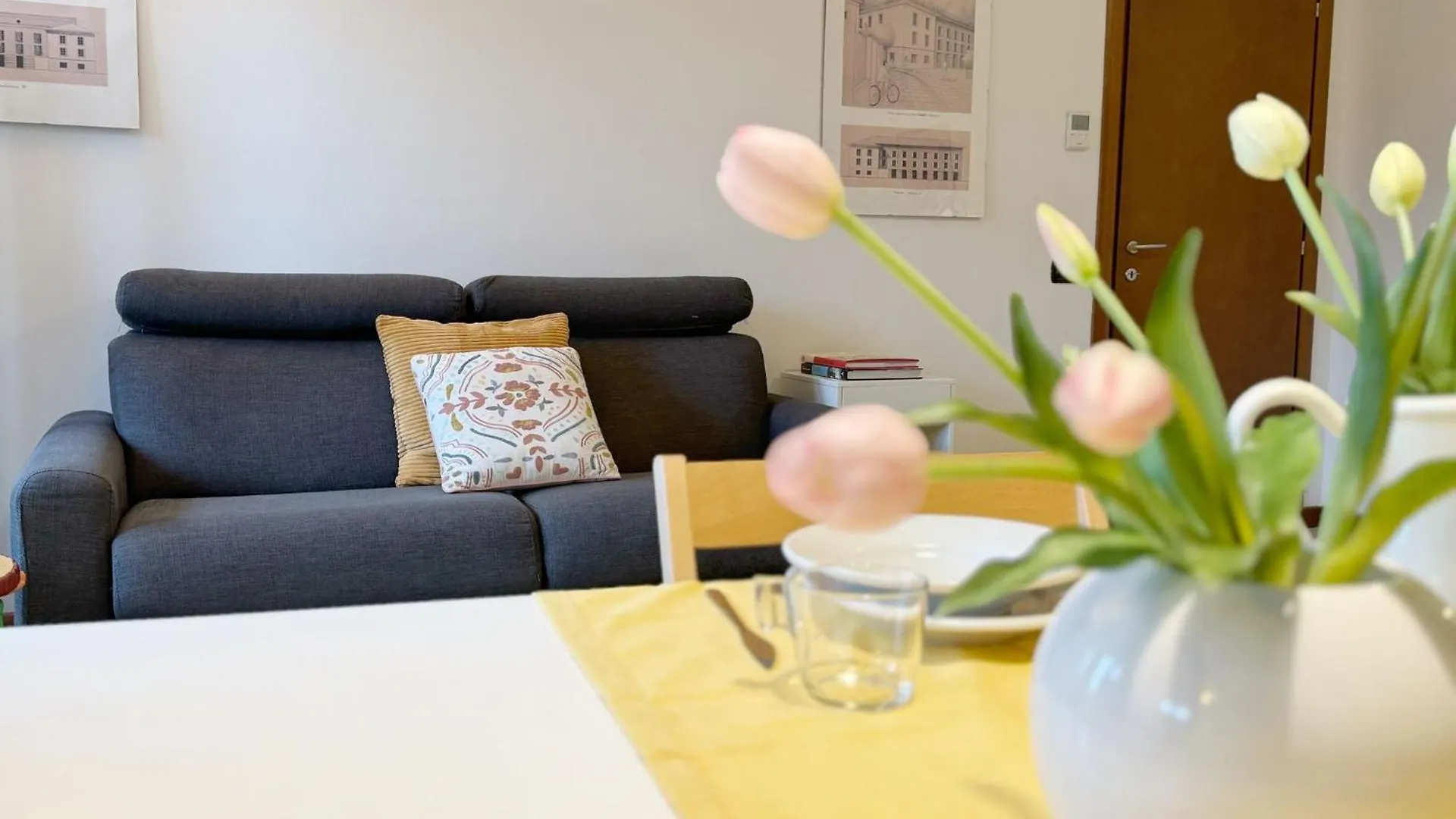 Bigiogera Home - 20 Mins From Duomo Milan Apartment